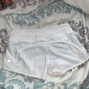 White lululemon shorts